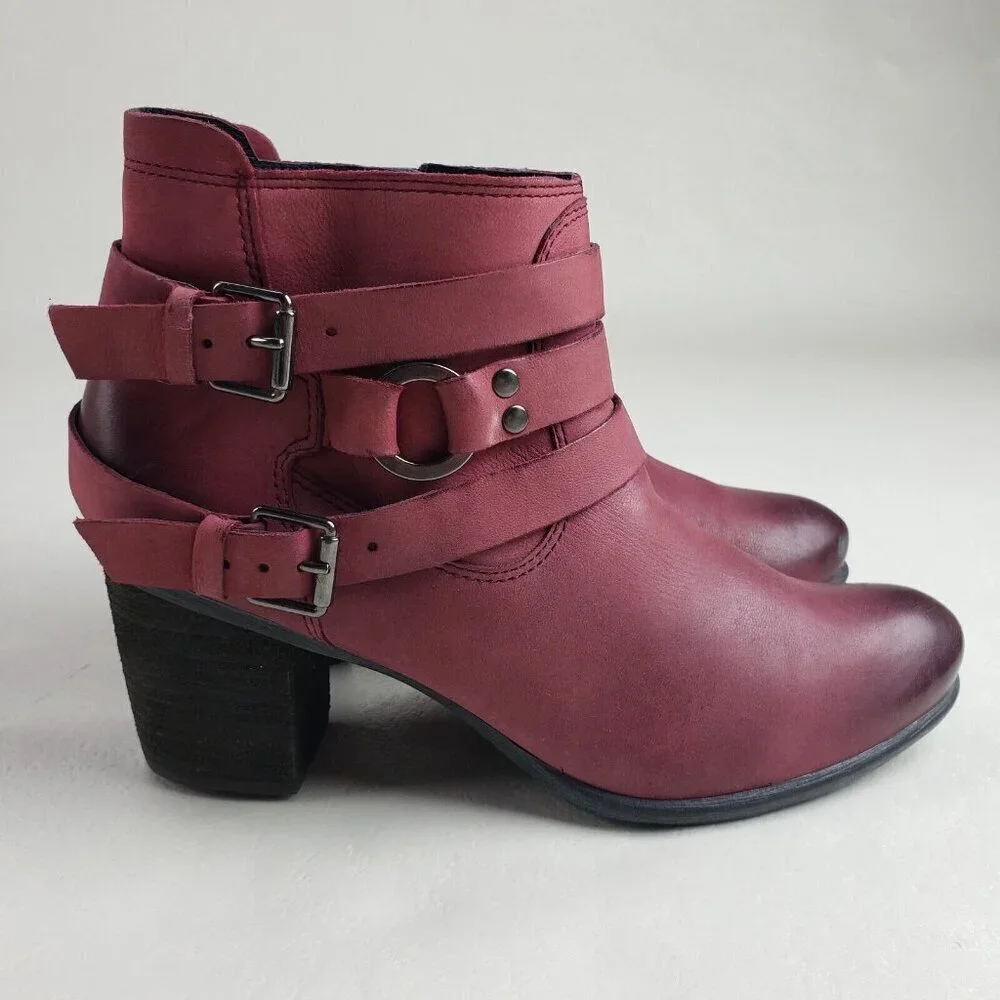Josef Seibel Britney Moto Boot Womens 8-8.5 39 Red Leather Side Zip Heeled Ankle